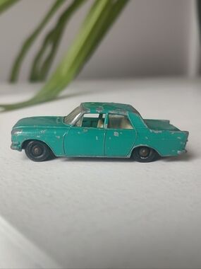 Ford Zephyr 6 Die-cast Vintage Made In England Car